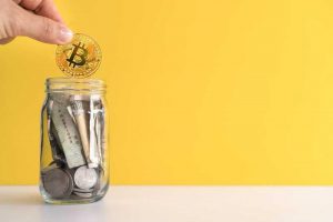 آیا سرمایه‌­گذاری در ارز دیجیتال بیت ­کوین (Bitcoin) مناسب است؟