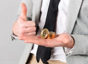 منتقد دیروز بیت کوین، سرمایهگذار امروز بیت کوین شده است